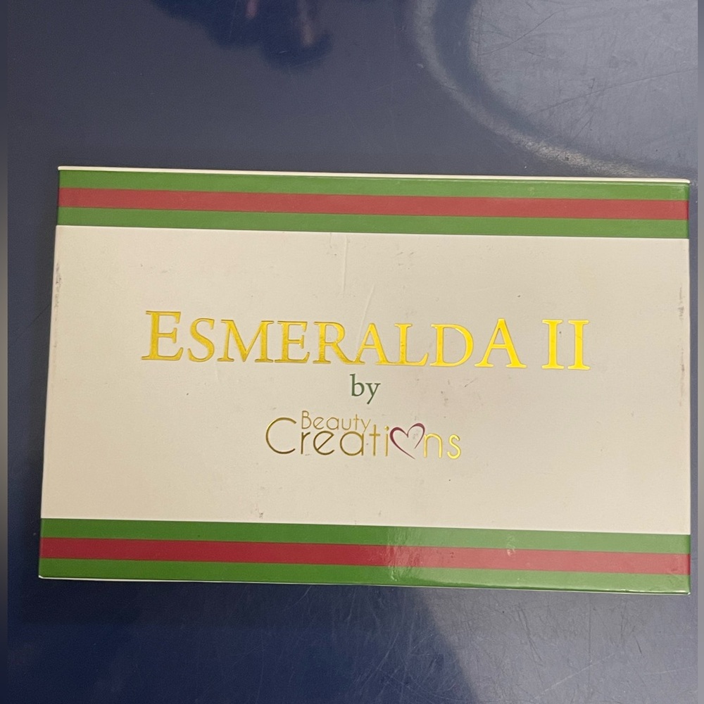 MAKEUP PALLETE